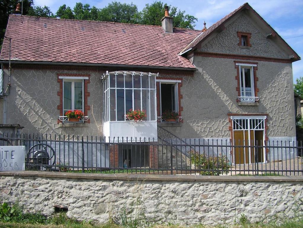 Gite Meuble Anost Luaran gambar